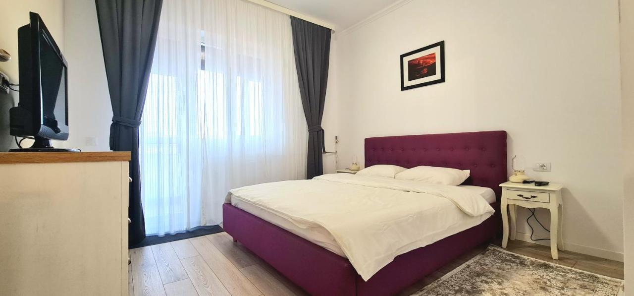 Moma Central Oradea Extérieur photo
